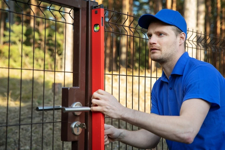 Choosing The Right Iron Fencing Design For Your Landscape in Lakeland, TN