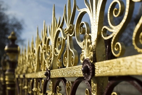 Understanding The Durability Of Iron Fencing For Homes in Lakeland, TN